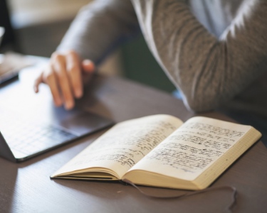Finding the Heart and Body of Your Memoir (Zoom) Finding the Heart and Body of Your Memoir (Zoom)