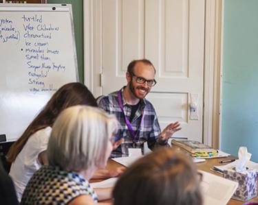 4-Week: Lighthouse North—Writing Lively Voices and Scenes that Don't Suck 4-Week: Lighthouse North—Writing Lively Voices and Scenes that Don't Suck